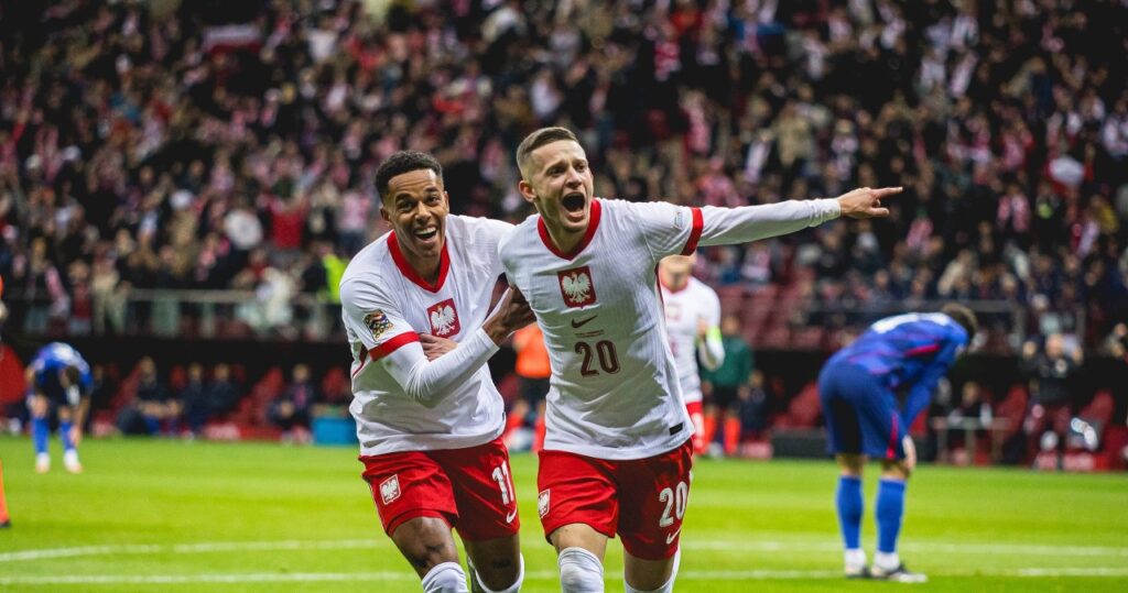 Michael Ameyaw w koszulce Korony Kielce podczas treningu