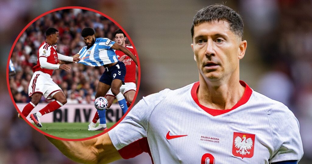 Ellis Simms w barwach Coventry City podczas meczu piłkarskiego