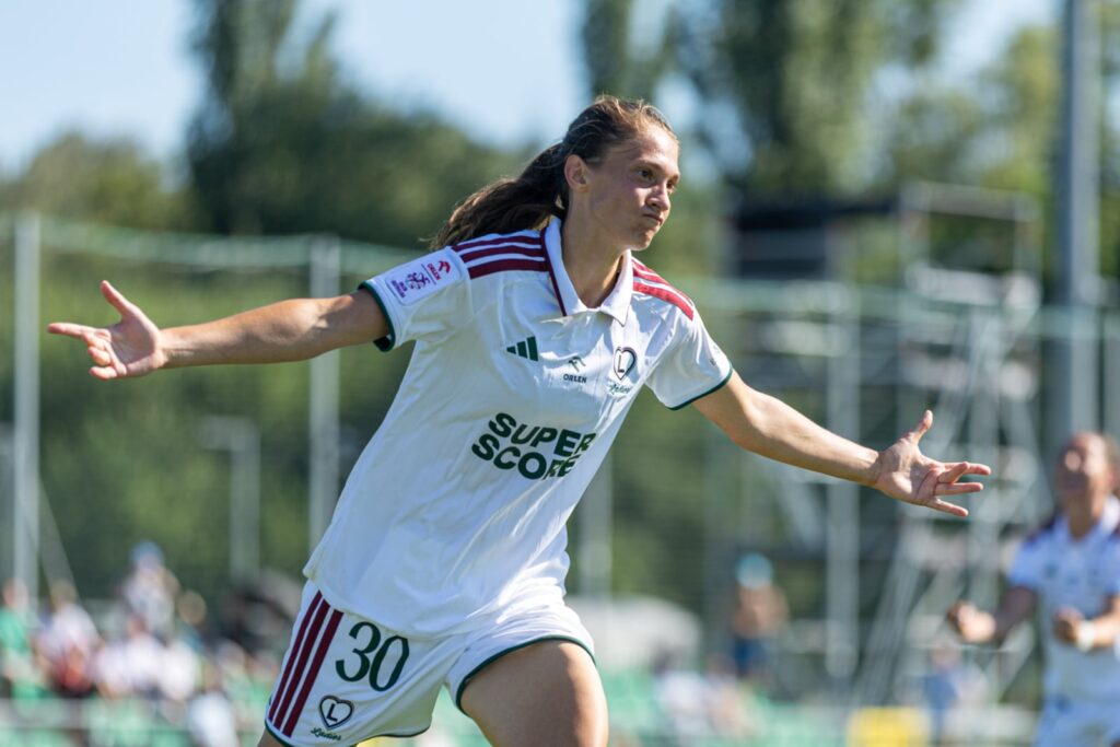 Natalia Nestorowicz w barwach Legia Ladies podczas meczu Ekstraligi kobiet