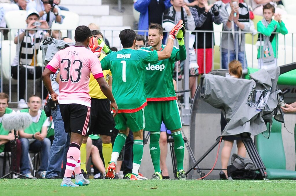 Bramkarz Norberto Neto w barwach Juventusu podczas meczu