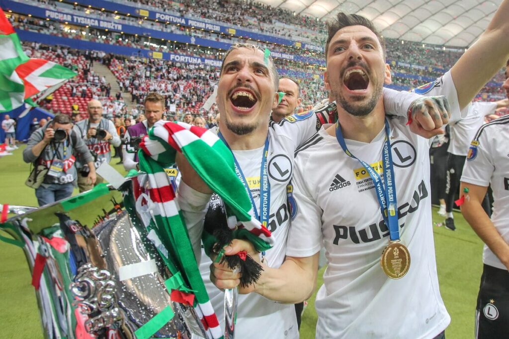 Filip Mladenović w barwach FK Mladost Lucani