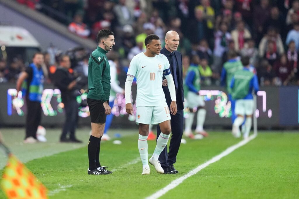 Zinedine Zidane podczas meczu reprezentacji Francji