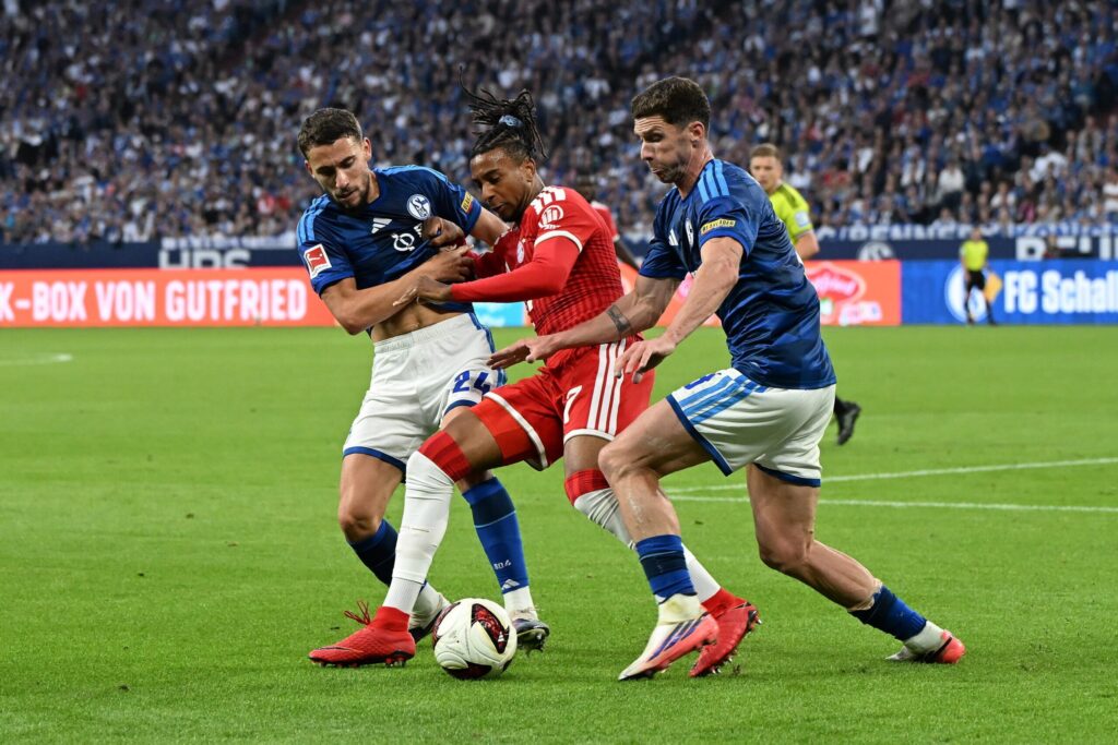 Mecz Schalke 04 kontra Bayern Monachium na Veltins Arenie