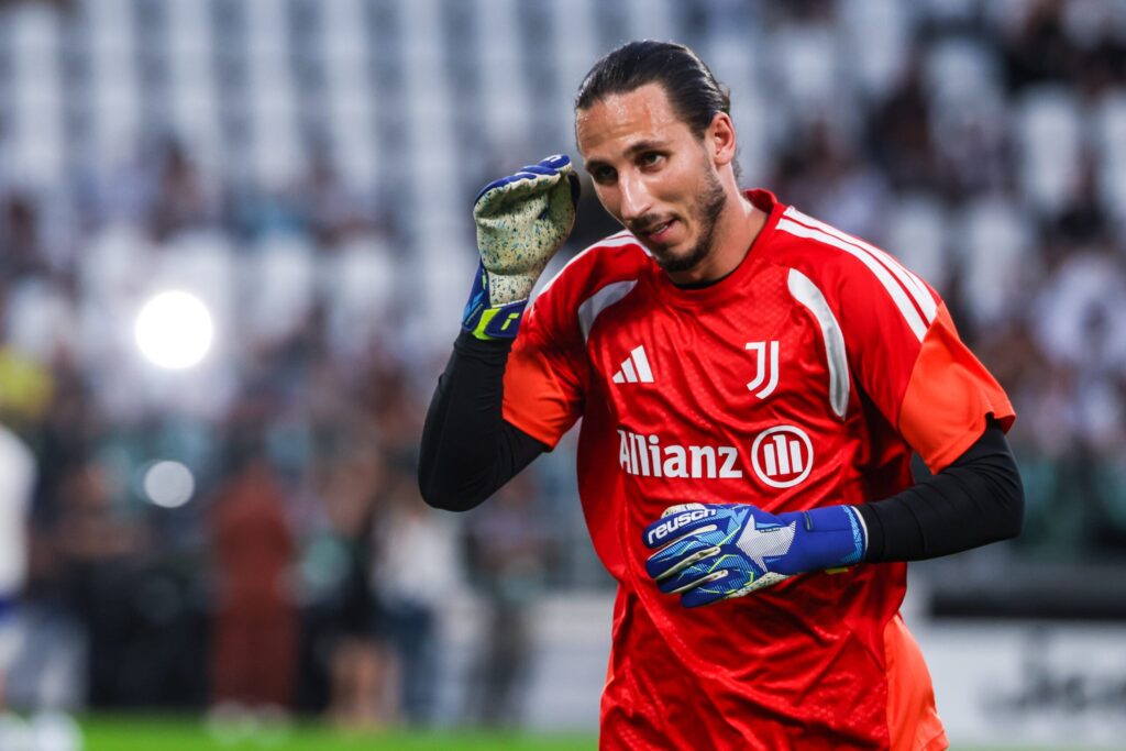 Kamil Grabara podczas meczu Ligi Europy w barwach Juventusu