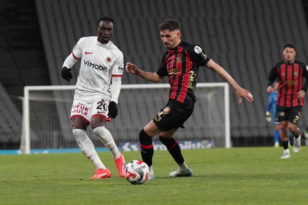Filip Mladenović w barwach Mladost Lucani