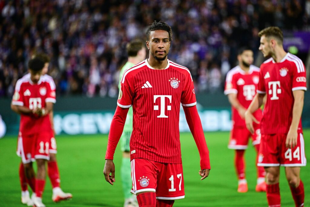 Piłkarze Schalke Gelsenkirchen i Bayernu Monachium podczas meczu Bundesligi
