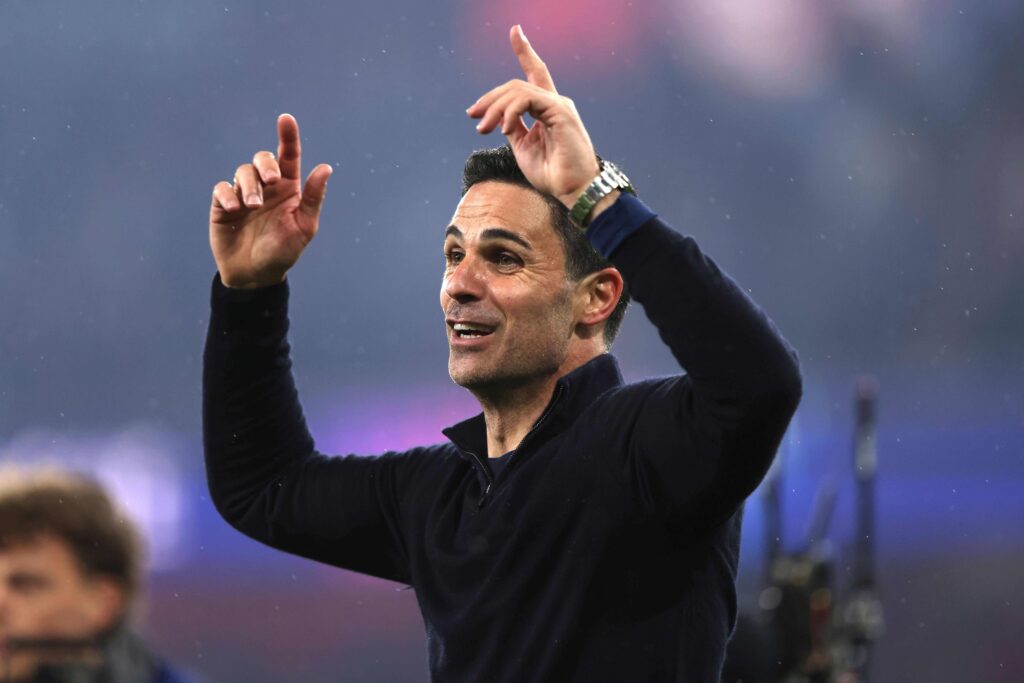 Mikel Arteta podczas meczu Arsenalu