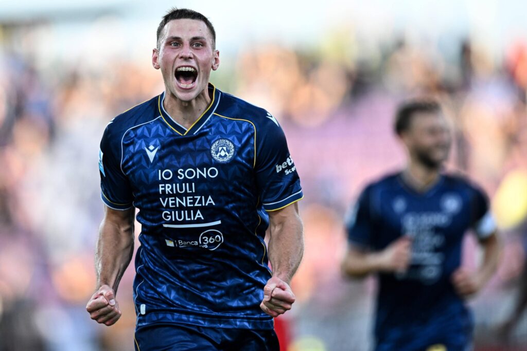 Jakub Piotrowski podczas meczu Udinese