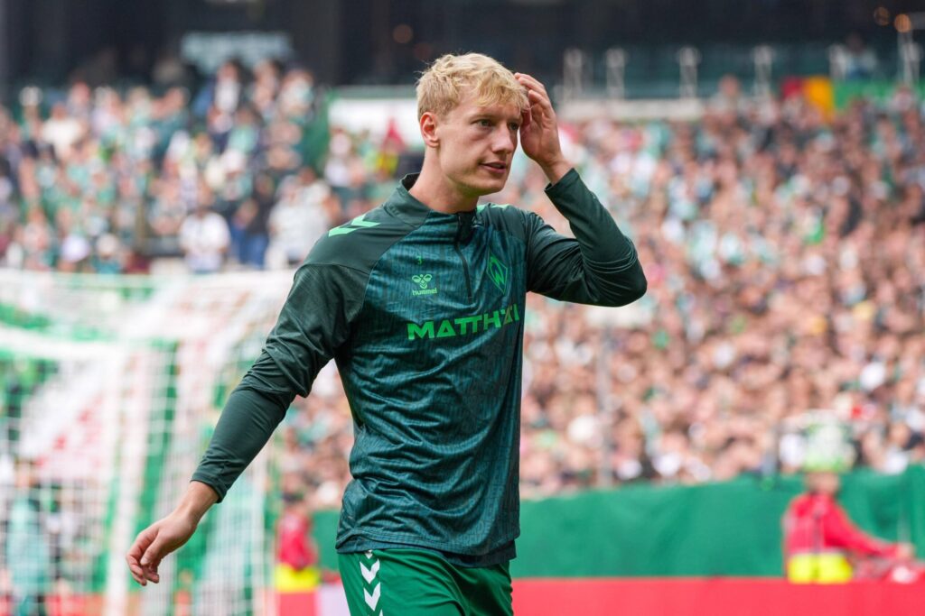 Oskar Wójcik w barwach Werderu Brema podczas meczu Bundesligi