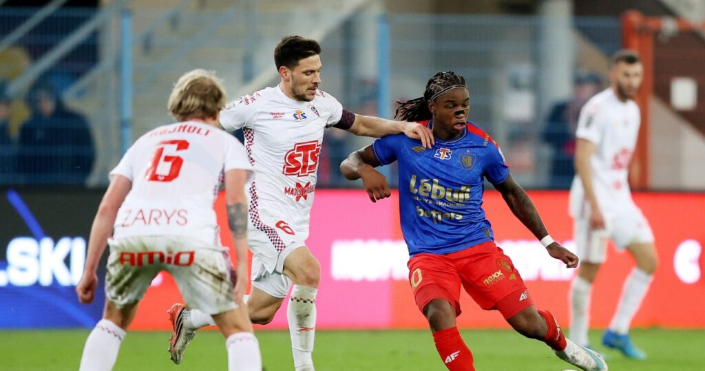 Piłkarze Górnika Zabrze świętują awans po rzutach karnych