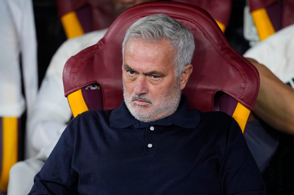 Piłkarze Realu Madryt świętują zwycięstwo na stadionie AS Roma