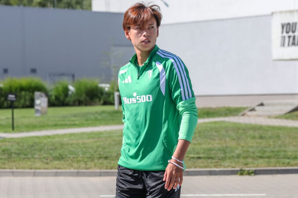 Shinnosuke Fukuda w barwach Legii Warszawa podczas meczu