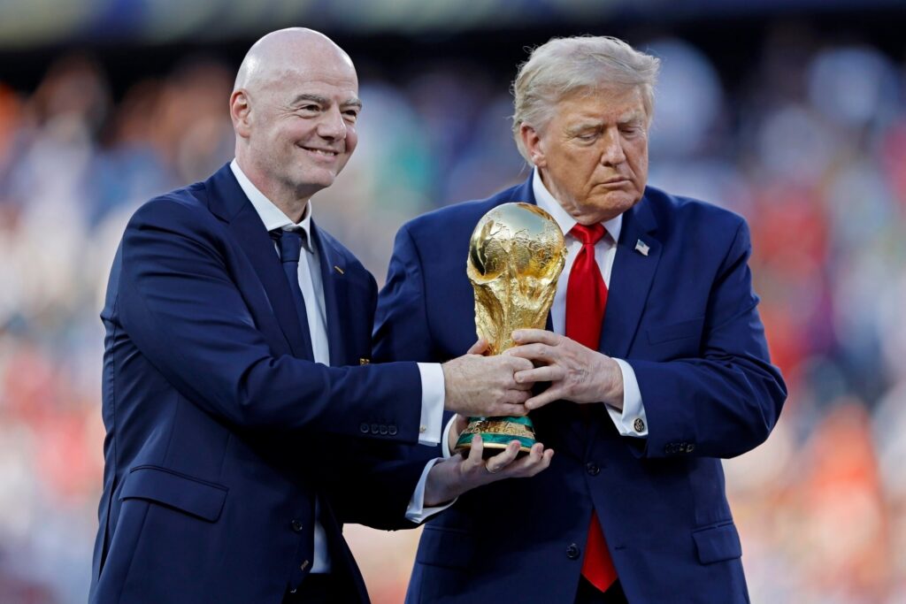 Spotkanie UEFA i FIFA, piłka nożna, kontrowersje