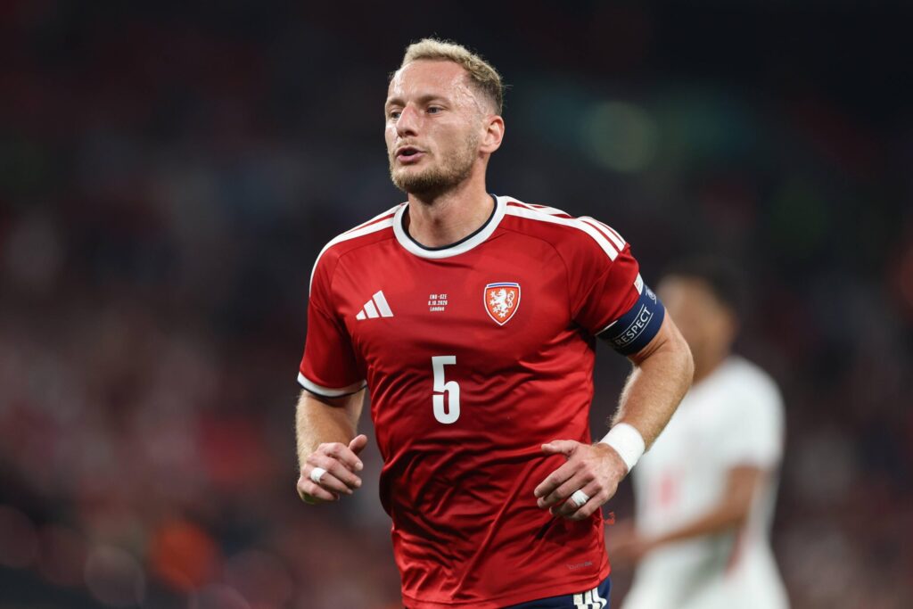 Mecz Anglia vs Czechy na Wembley, piłkarze w akcji