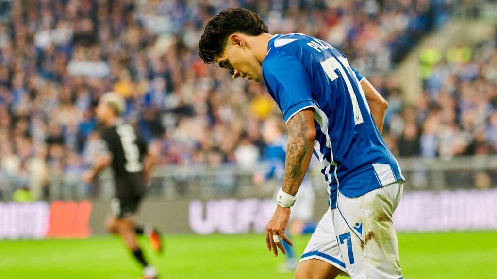 Piłkarze Lecha Poznań i Bayer Leverkusen podczas meczu Ligi Europy