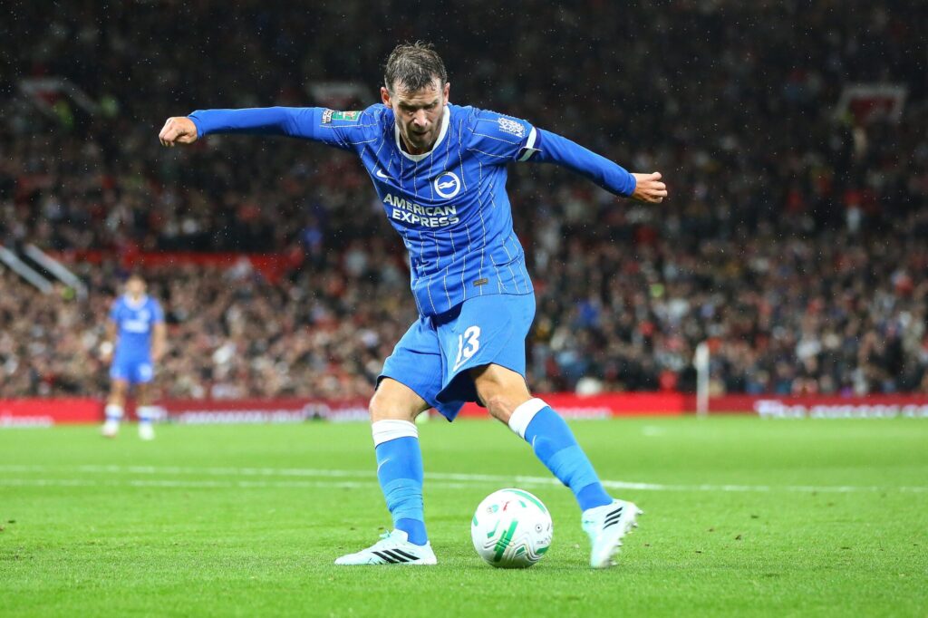 Pascal Groß świętujący bramkę dla Brighton w meczu Premier League